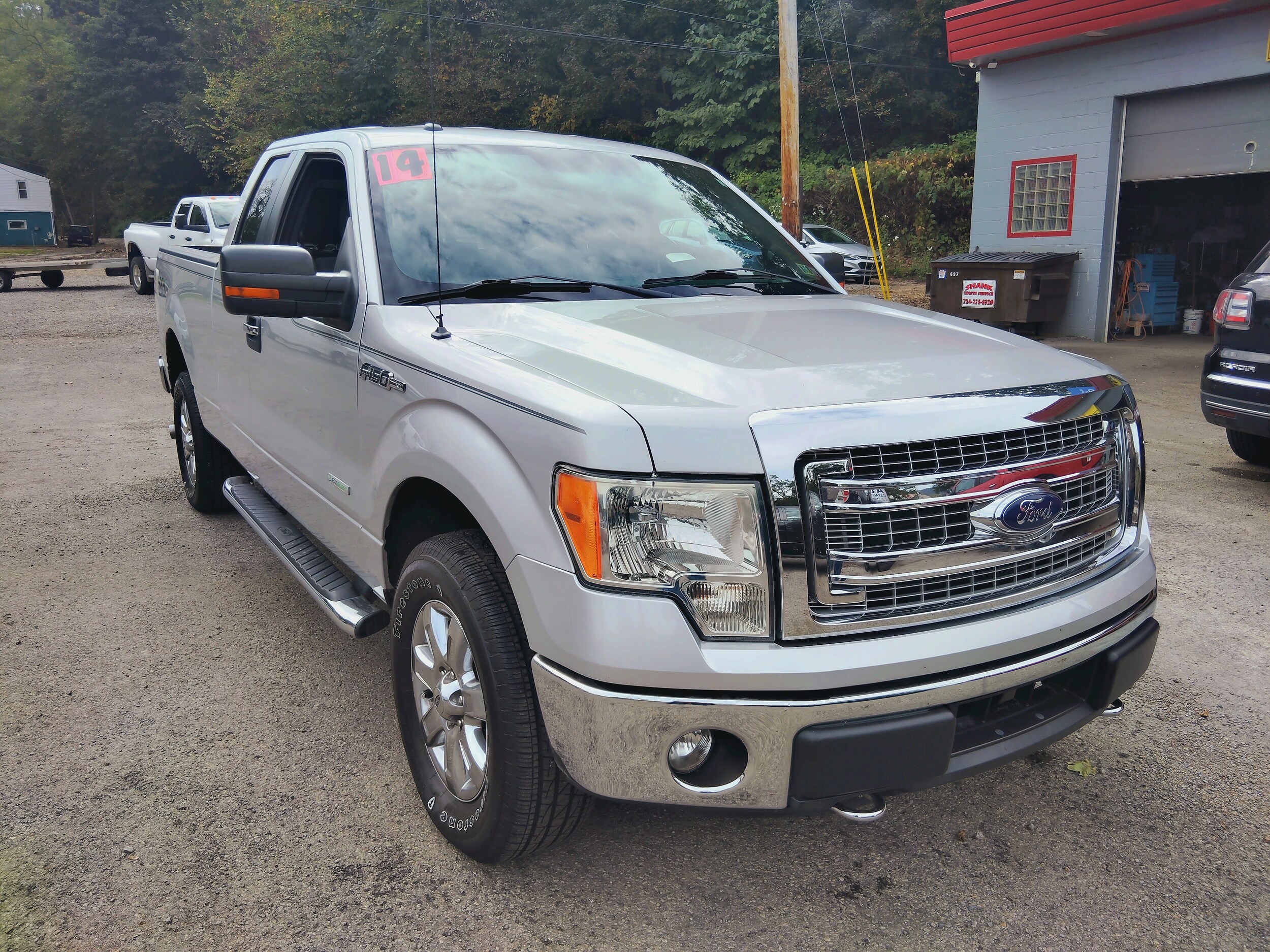 2014 Ford F-150 XLT photo 2
