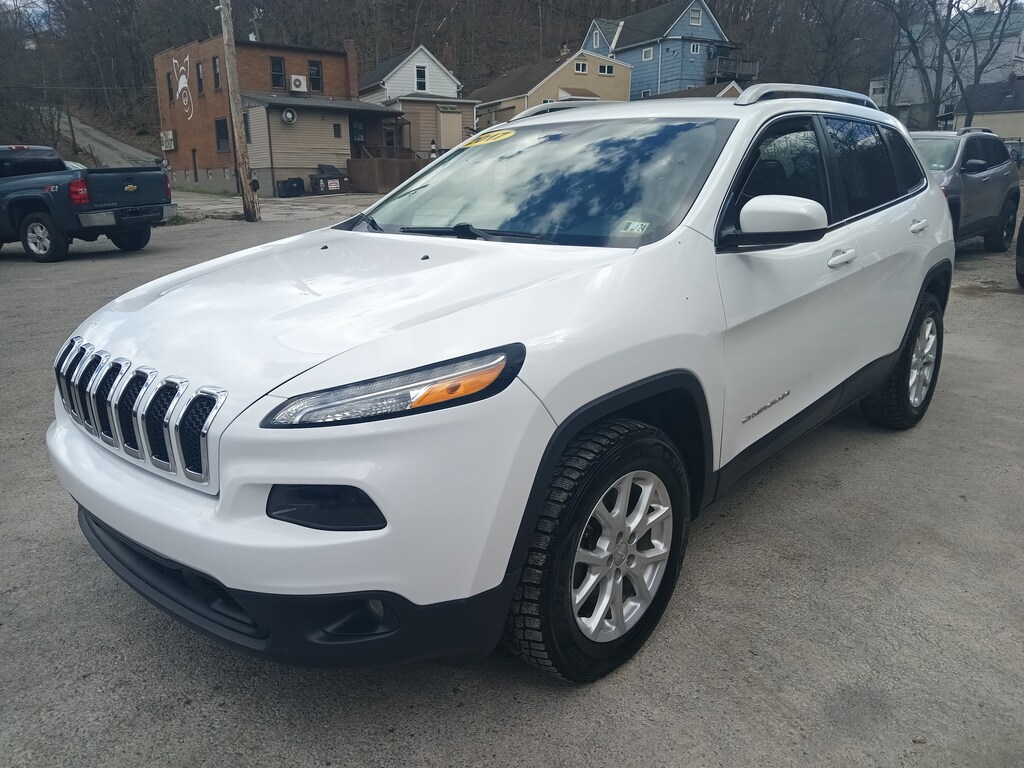 Used 2017 Jeep Cherokee For Sale at Advantage Auto Sales VIN