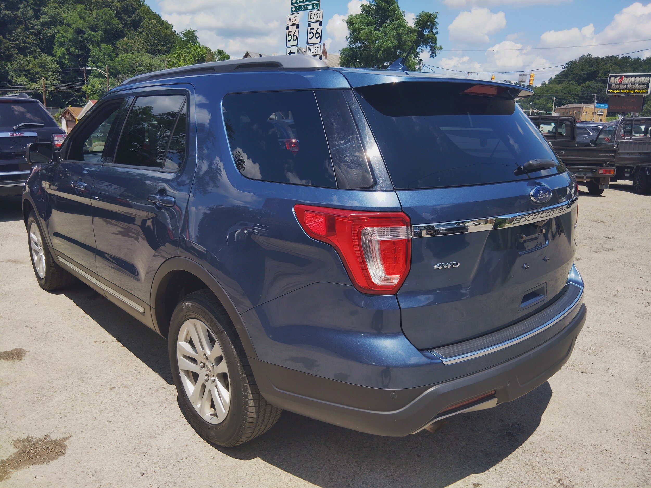 2018 Ford Explorer XLT photo 4