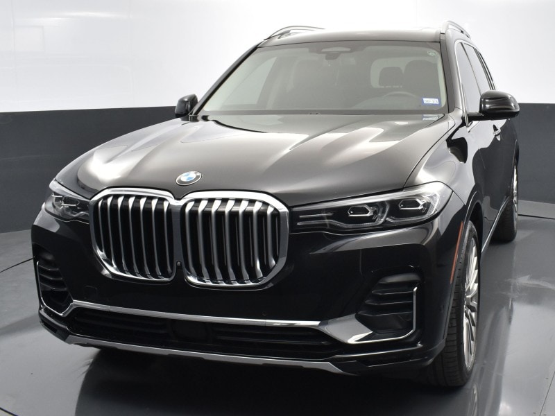2019 BMW X7 50i's photo