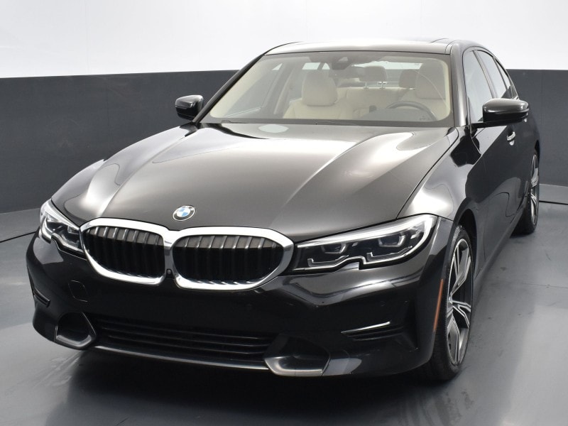 2019 BMW 3 Series 330i's photo