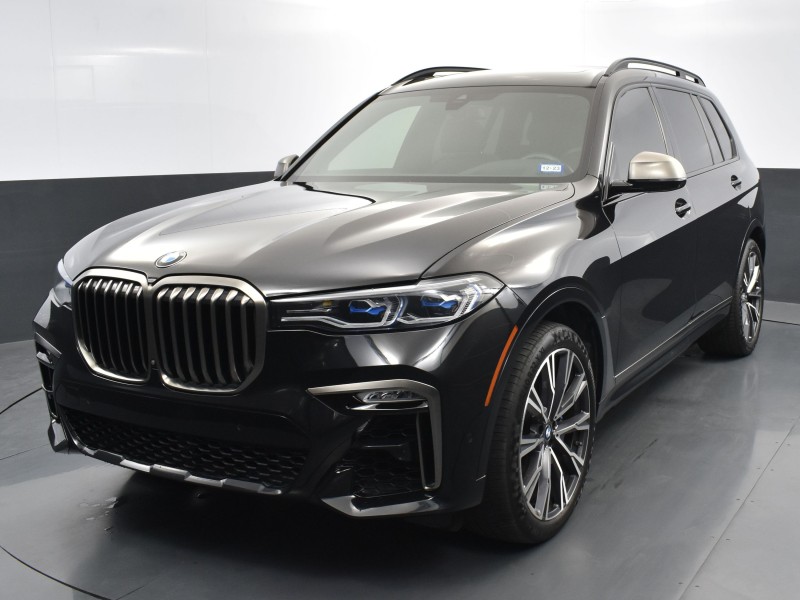 2020 BMW X7 M50i's photo