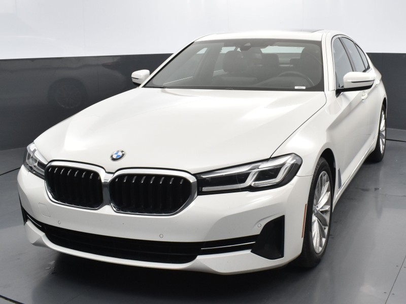 2022 BMW 5 Series 530i's photo