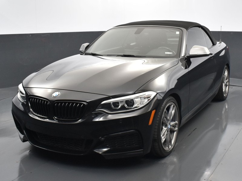 2015 BMW 2 Series M235i's photo