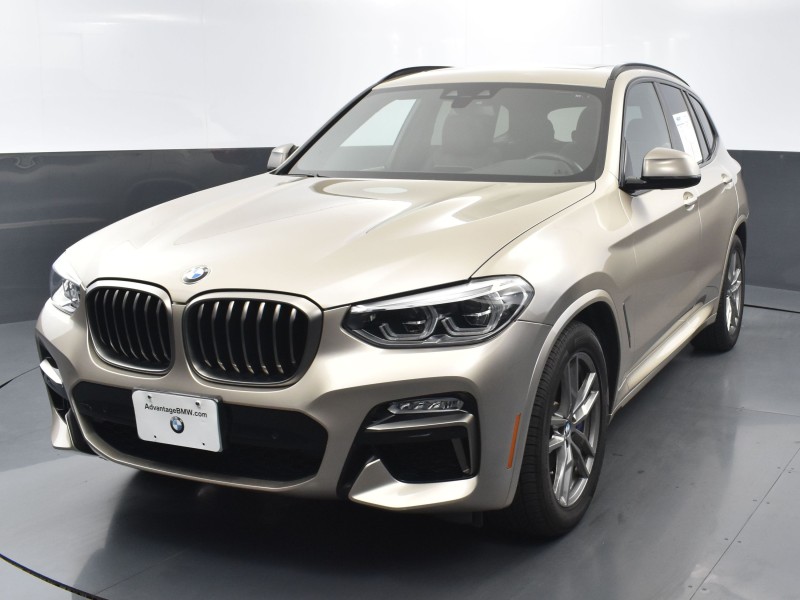 2019 BMW X3 40i's photo