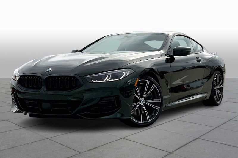 2023 BMW 8 Series 840i's photo