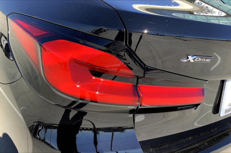 2023 BMW 5 Series 530i - Photo 14