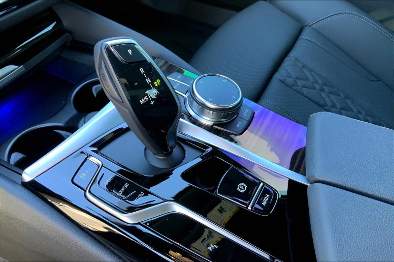 2023 BMW 5 Series 530i - Photo 7