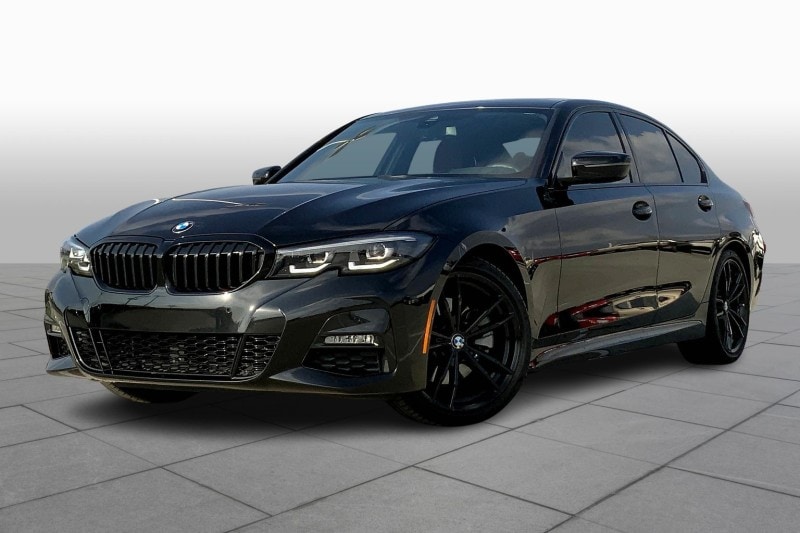 2022 BMW 3 Series 330i's photo