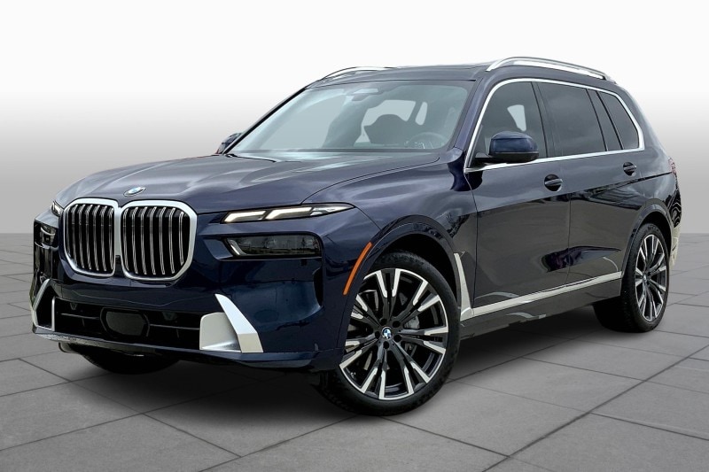 2023 BMW X7 40i's photo
