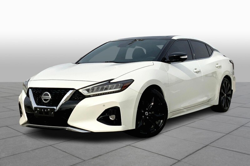 2020 Nissan Maxima SR's photo