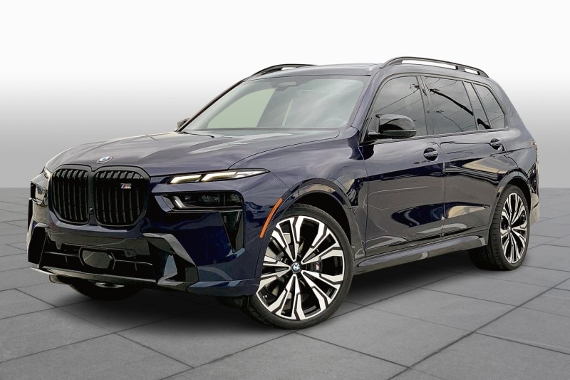 2023 BMW X7 M60i's photo