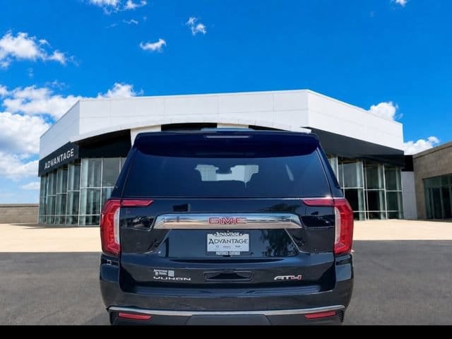 2024 GMC Yukon AT4 - Photo 10