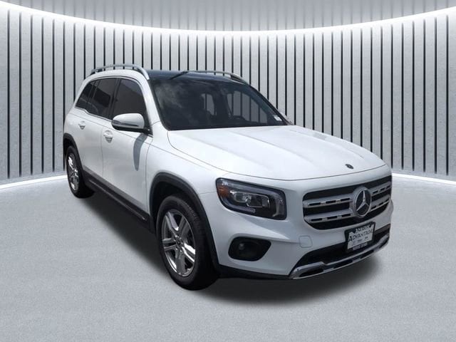 2023 Mercedes-Benz GLB GLB 250 4MATIC's photo