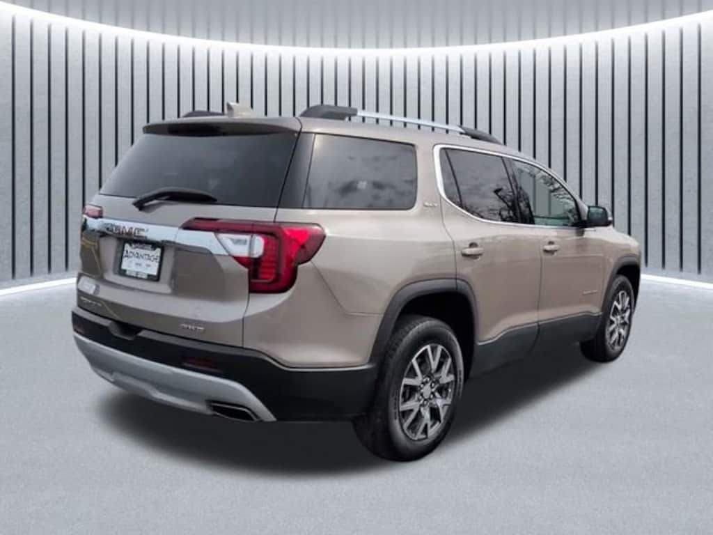 Used 2023 GMC Acadia SLT SUV