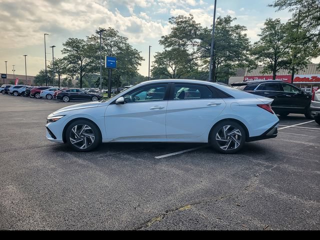 2025 Hyundai Elantra SEL - Photo 8