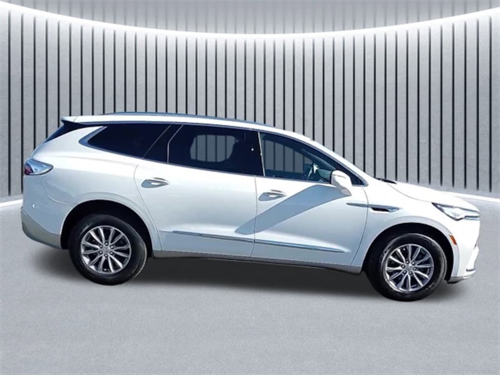 Certified 2024 Buick Enclave Essence SUV