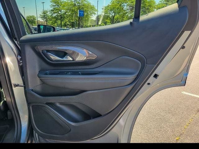2023 GMC Terrain Denali - Photo 32