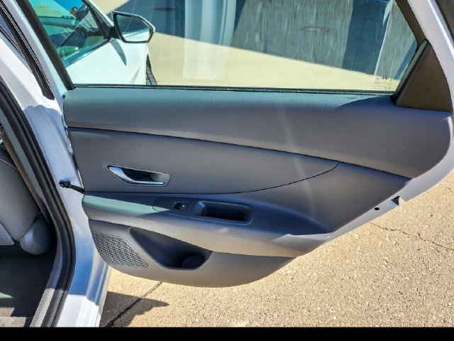 2025 Hyundai Elantra SEL - Photo 21
