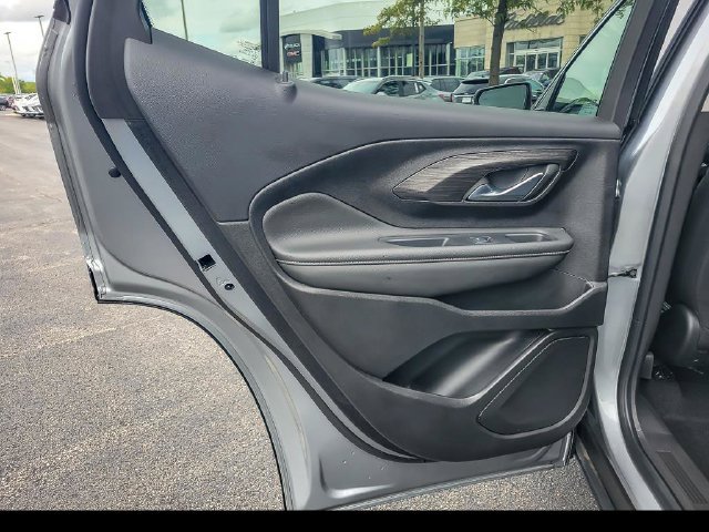 2024 GMC Terrain SLE - Photo 17