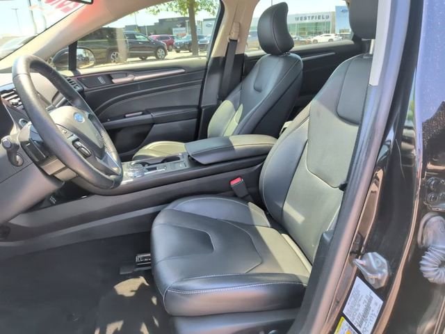 2019 Ford Fusion Titanium - Photo 15