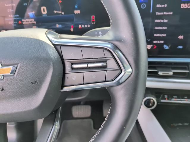 2025 Chevrolet Equinox EV LT - Photo 19
