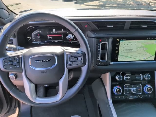 2023 GMC Yukon Denali - Photo 27