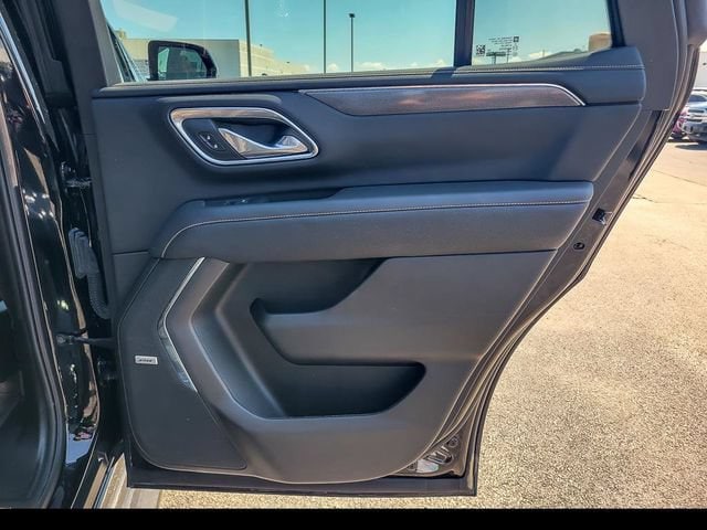 2024 GMC Yukon AT4 - Photo 30