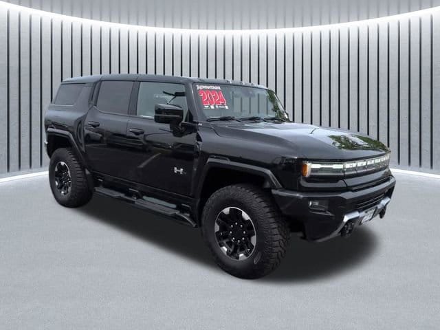 2024 GMC Hummer EV 2X SUV's photo