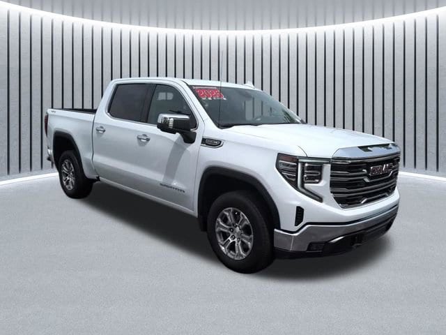 2025 GMC Sierra 4WD Crew Cab Short Box SLT's photo