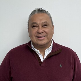 Staff member Tom O'Malley from ID_3c89f8