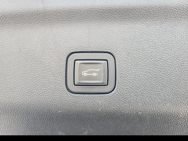 2024 GMC Yukon AT4 - Photo 29