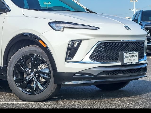 2026 Buick Encore GX Sport Touring - Photo 2