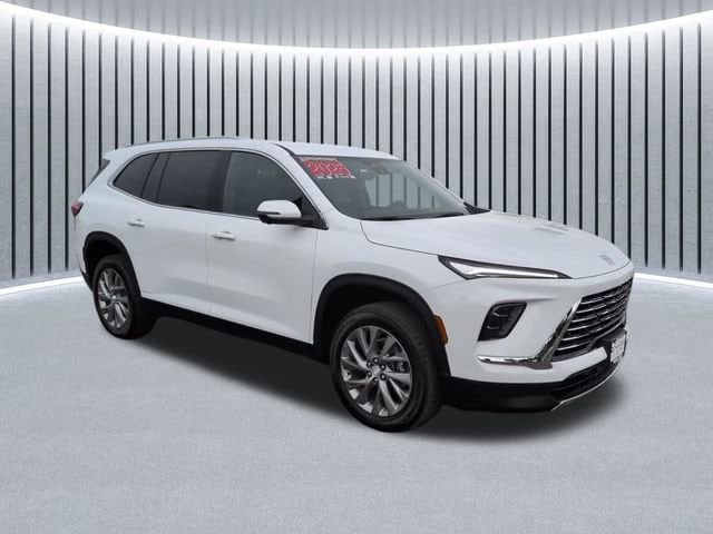 2025 Buick Enclave Preferred's photo