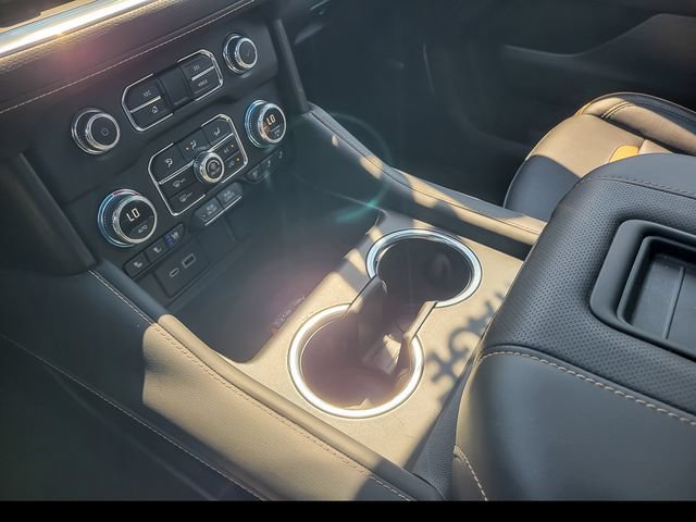 2024 GMC Yukon AT4 - Photo 25