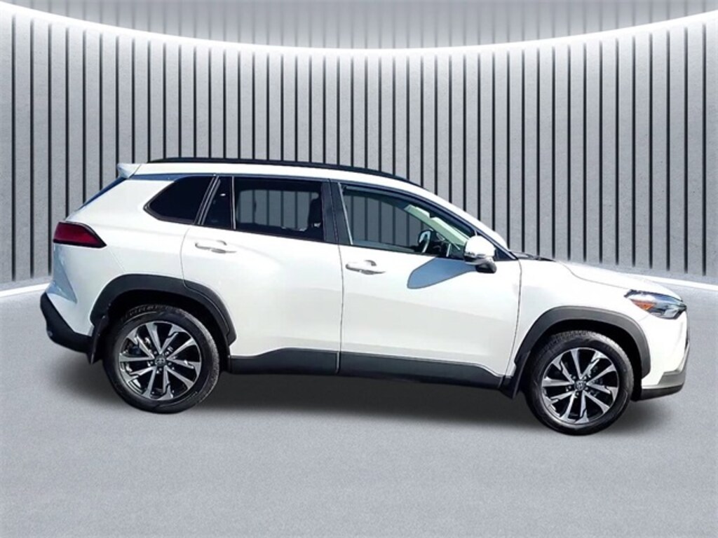 Used 2024 Toyota Corolla Cross XLE SUV