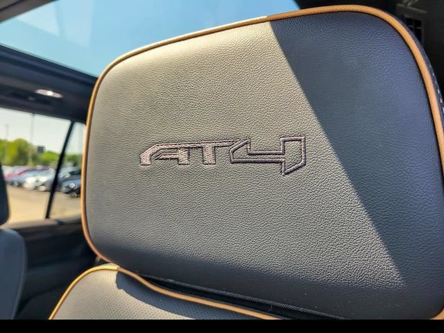 2024 GMC Yukon AT4 - Photo 16