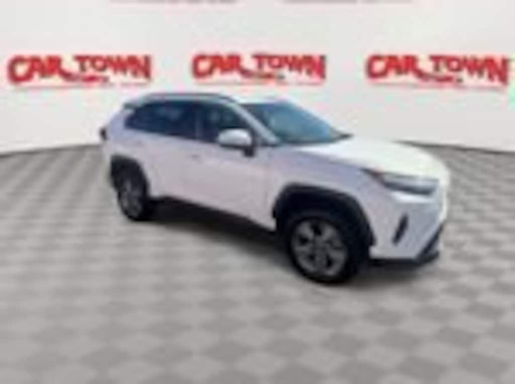 Used 2024 Toyota RAV4 XLE