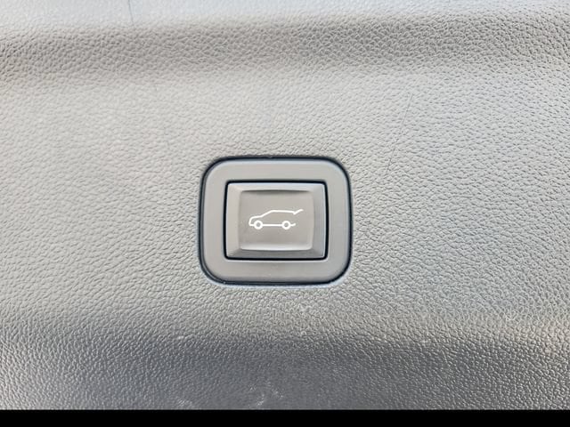 2024 GMC Yukon AT4 - Photo 29