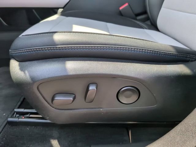 2025 Chevrolet Equinox EV LT - Photo 15