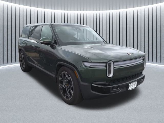 2025 Rivian R1S Adventure Dual Standard's photo