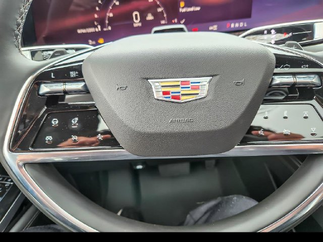 2027 Cadillac Escalade Luxury - Photo 20