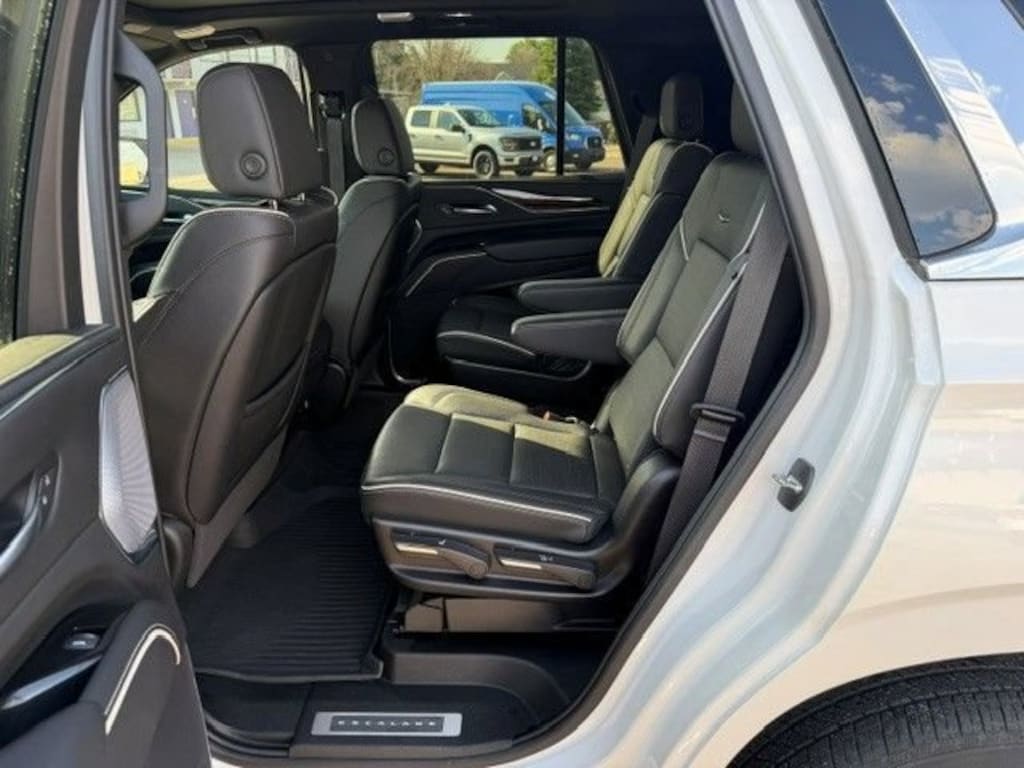 Used 2024 CADILLAC Escalade Premium Luxury SUV