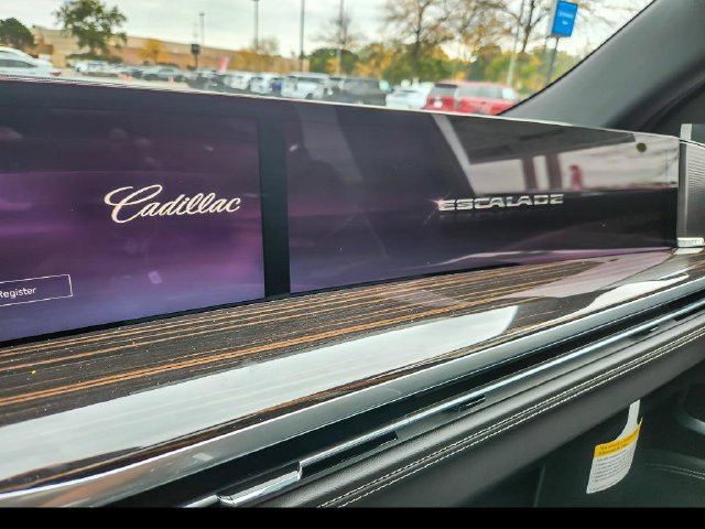 2027 Cadillac Escalade Luxury - Photo 18