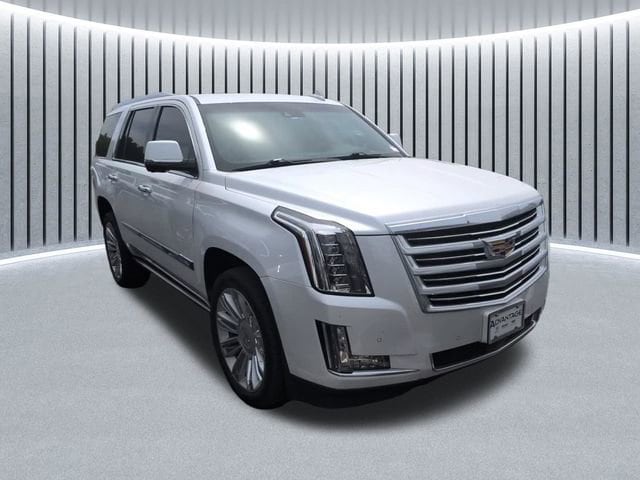 2016 Cadillac Escalade AWD Platinum's photo
