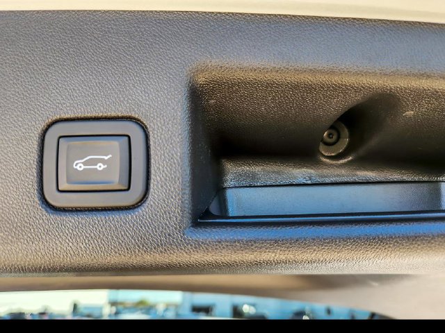 2024 Chevrolet Equinox LT - Photo 23