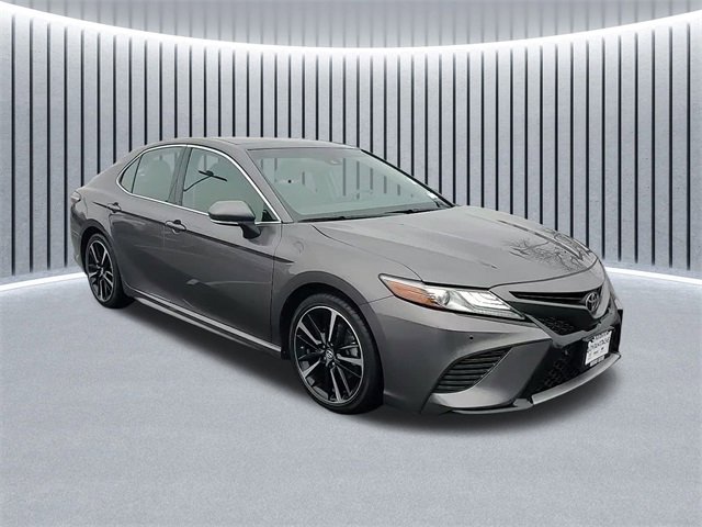 2018 Toyota Camry XSE's photo