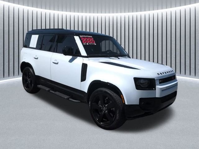 2025 Land Rover Defender 110 X-Dynamic SE P400's photo