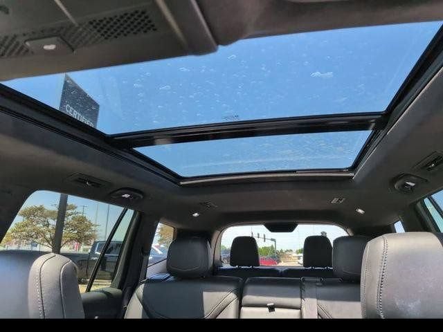 2023 Cadillac XT6 Sport - Photo 25
