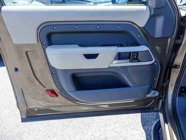 2022 Land Rover Defender X-Dynamic HSE - Photo 25